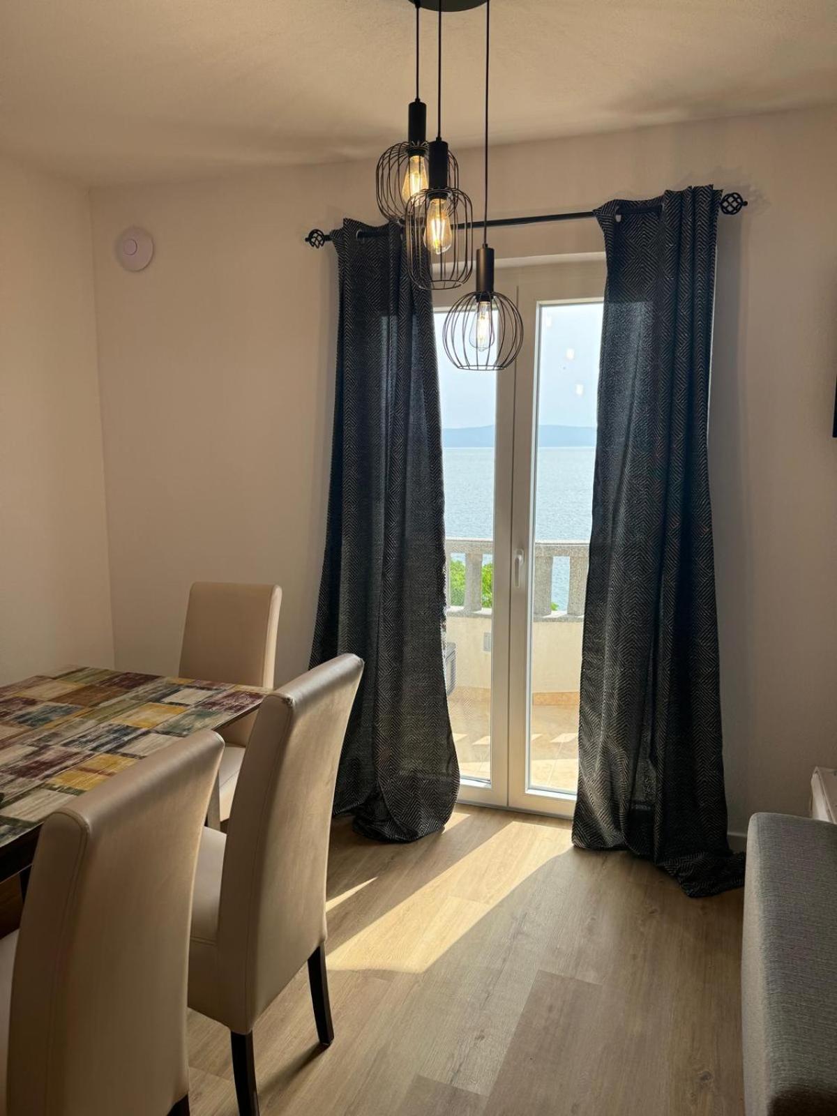Villa Nevia 1 德朗西斯 外观 照片