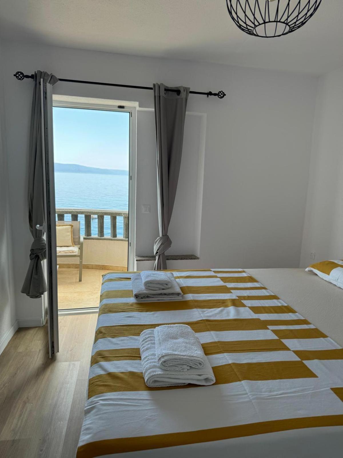 Villa Nevia 1 德朗西斯 外观 照片