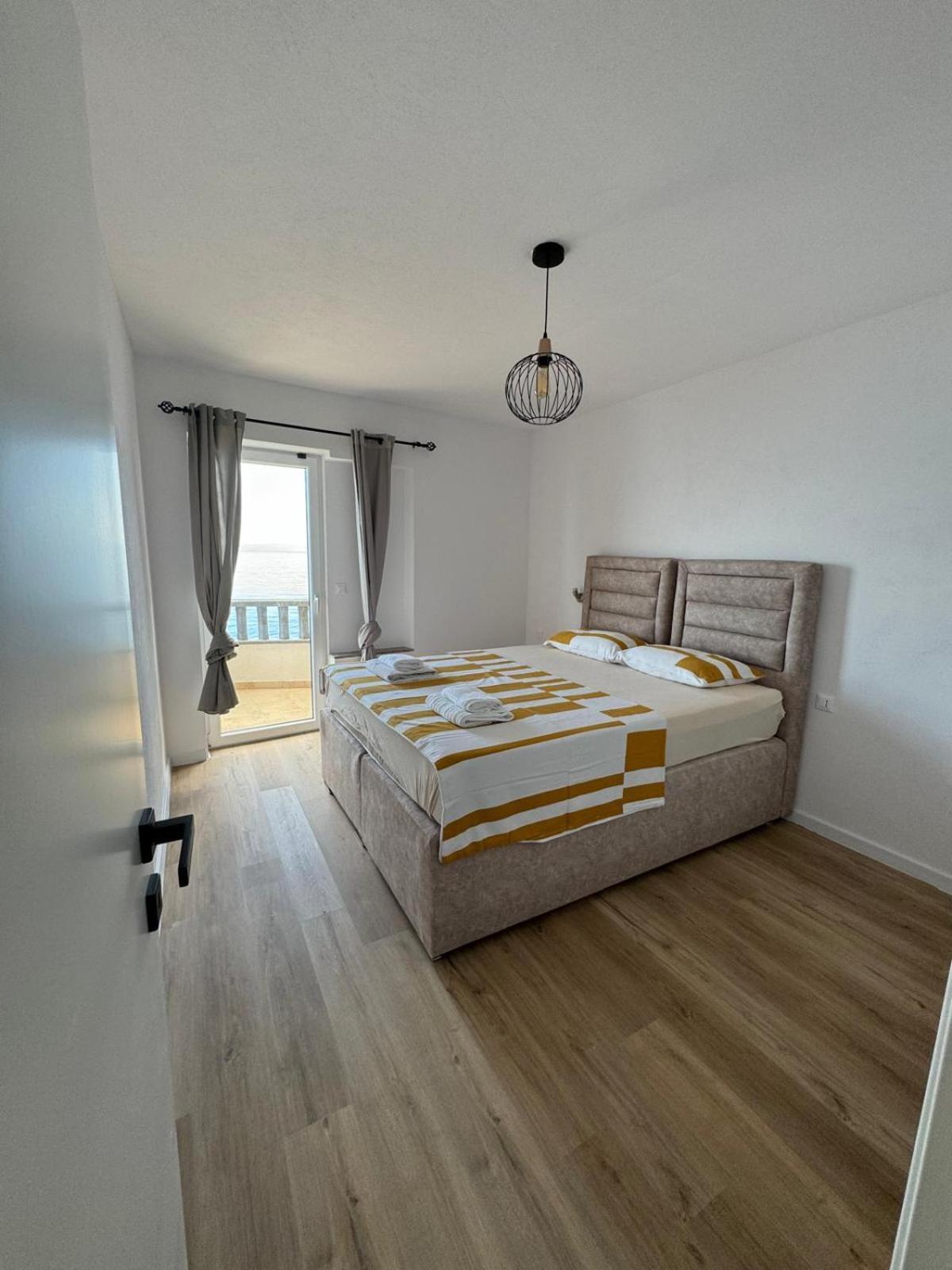 Villa Nevia 1 德朗西斯 外观 照片