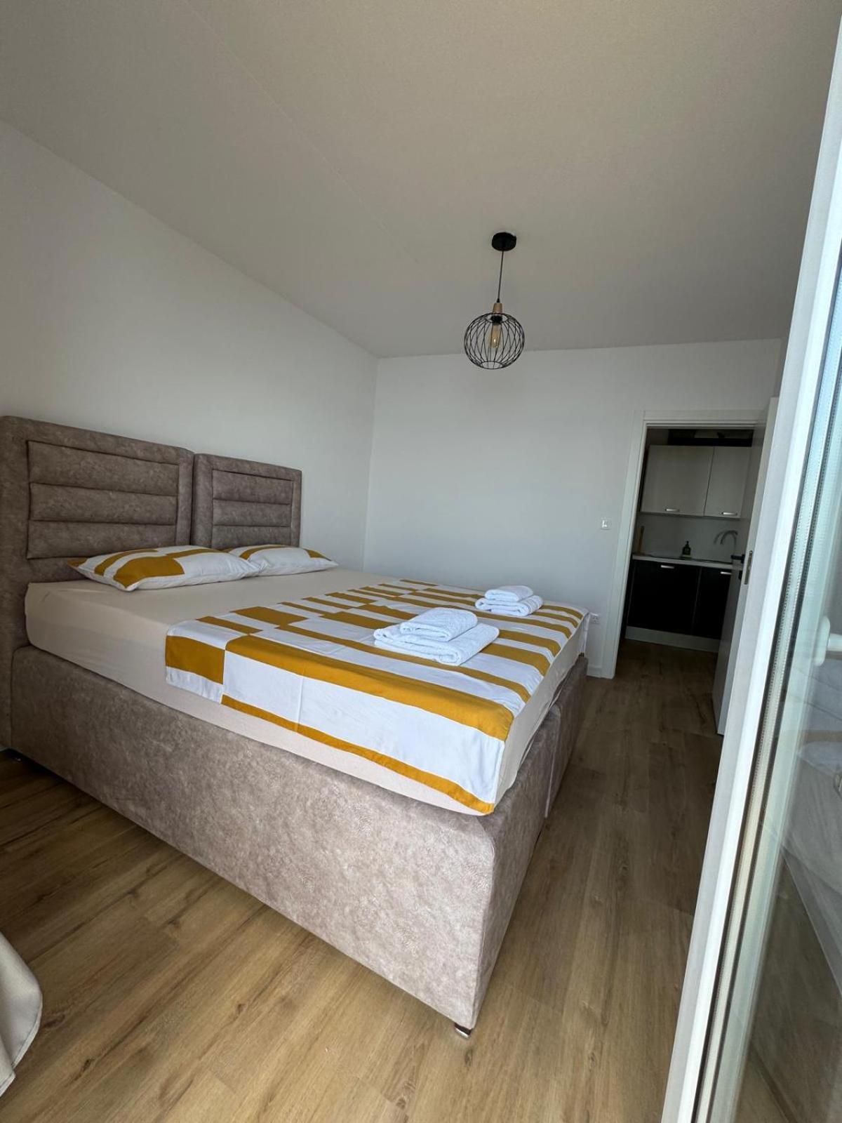Villa Nevia 1 德朗西斯 外观 照片