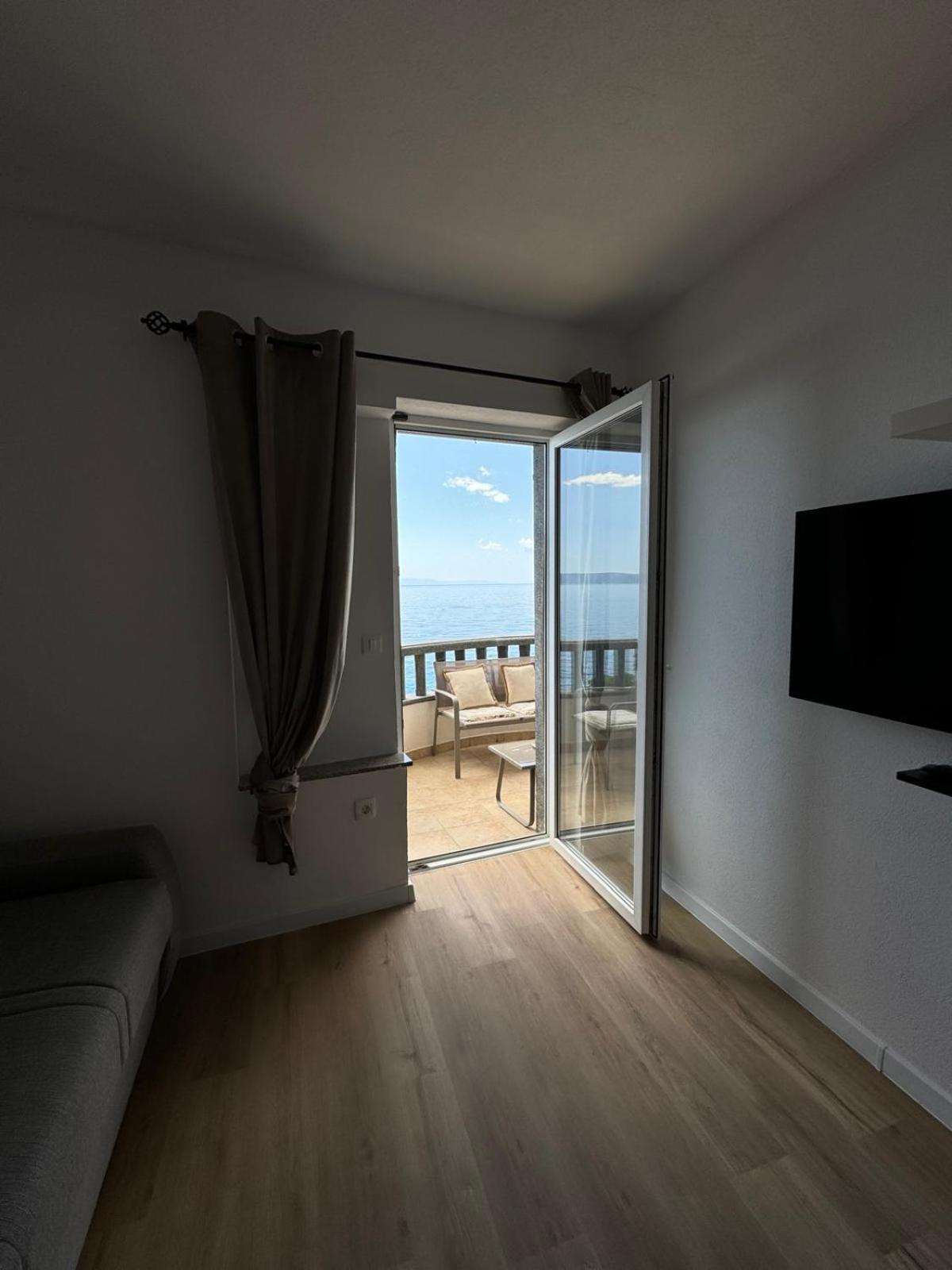 Villa Nevia 1 德朗西斯 外观 照片