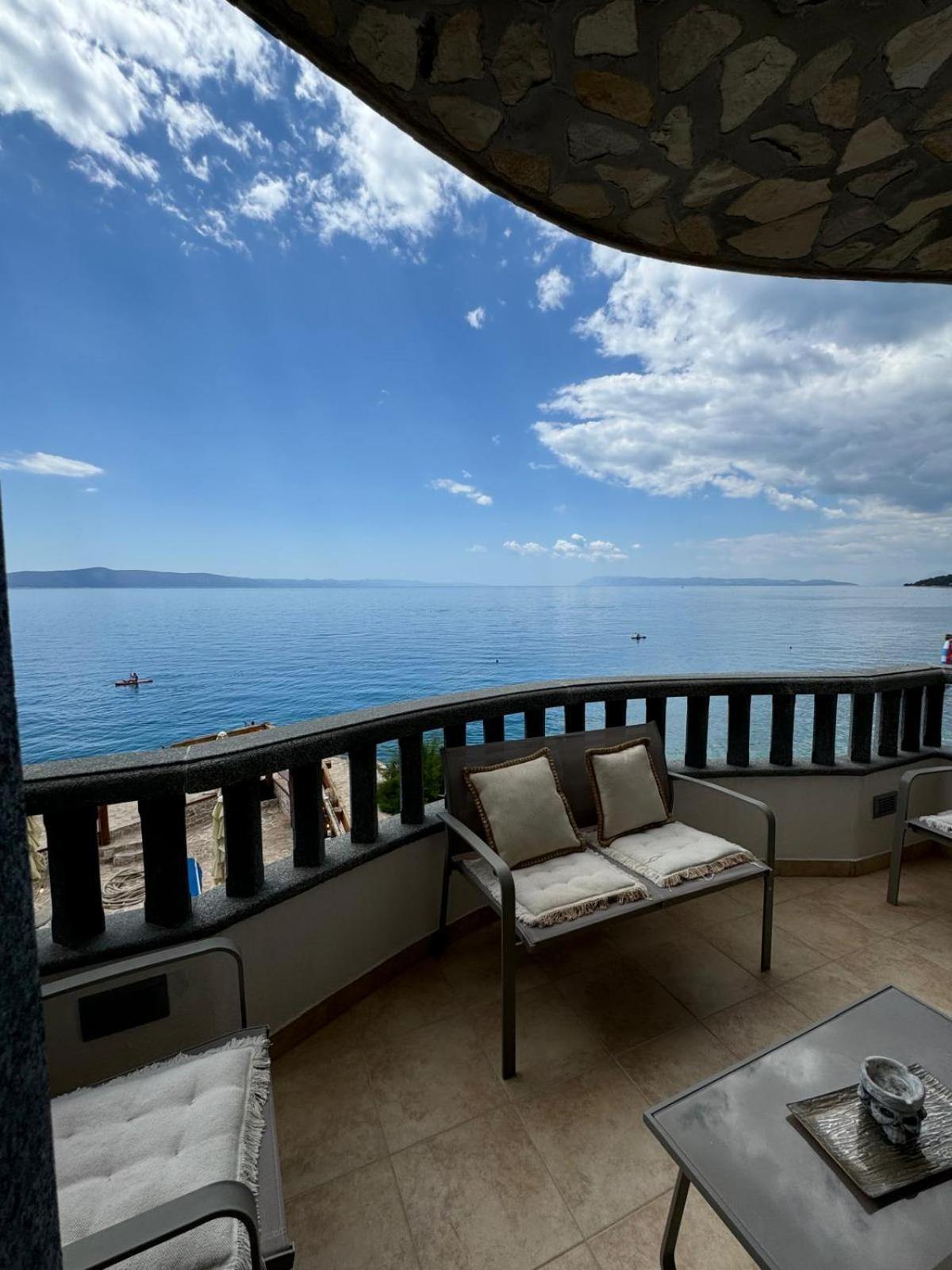 Villa Nevia 1 德朗西斯 外观 照片