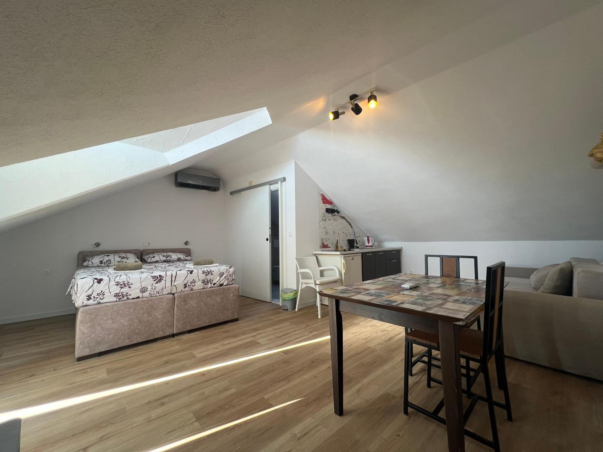 Villa Nevia 1 德朗西斯 外观 照片